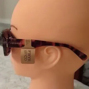 FRYE AND CO. | Accessories | Frye Co Style Dg9 Sunglasses  display picture 1